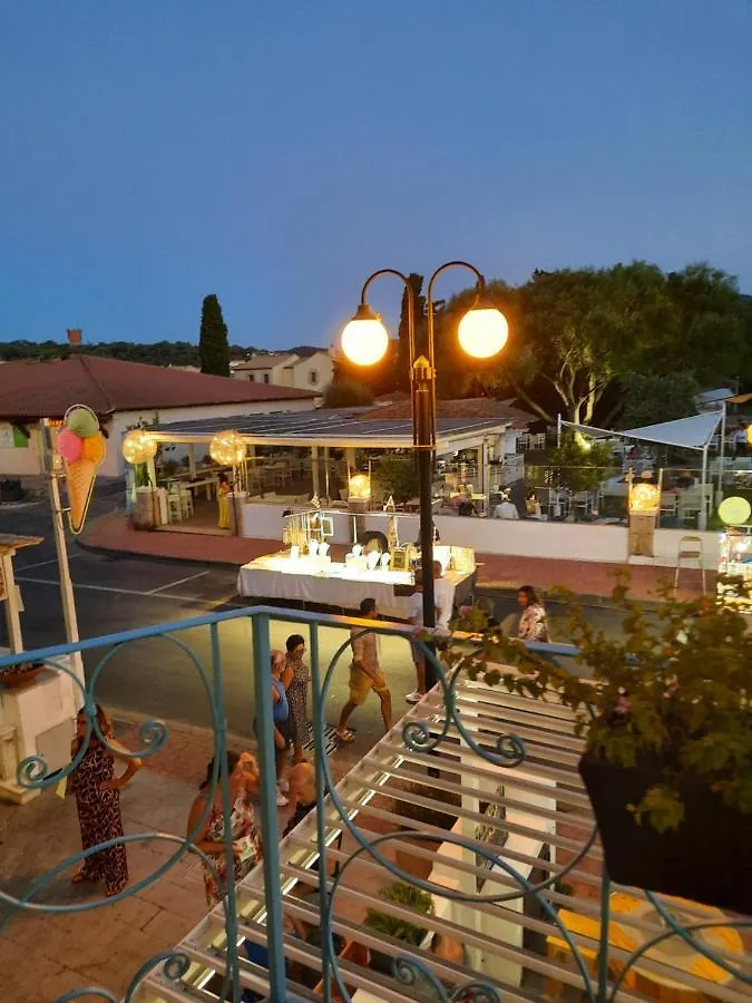 B&B La Pavoncella San Teodoro  Affittacamere