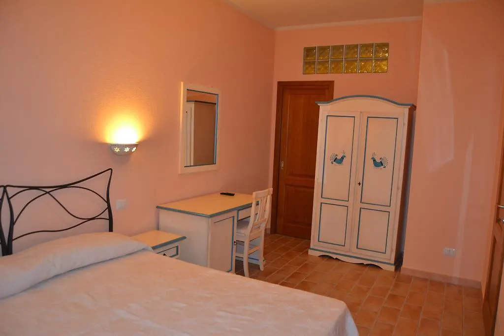 B&B La Pavoncella San Teodoro Guest house
